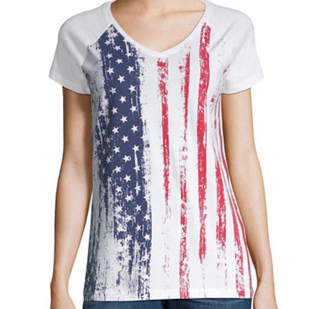 St. John’s Bay Short Sleeve American flag print  V-Neck  white t-shirt size PXL